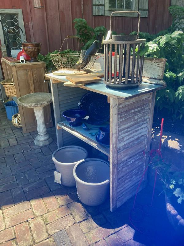 barn sale aa